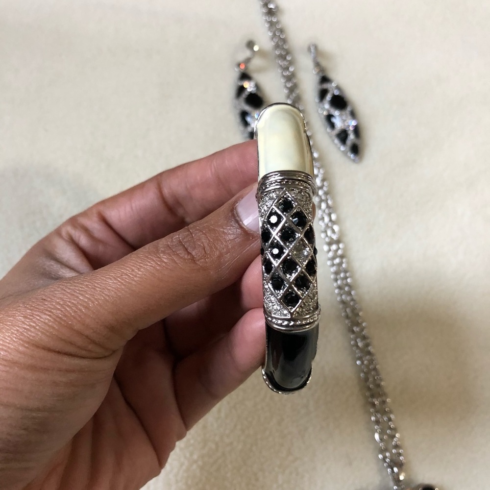 Crystal Rhinestone dangle jewelry - Picture 4 of 7